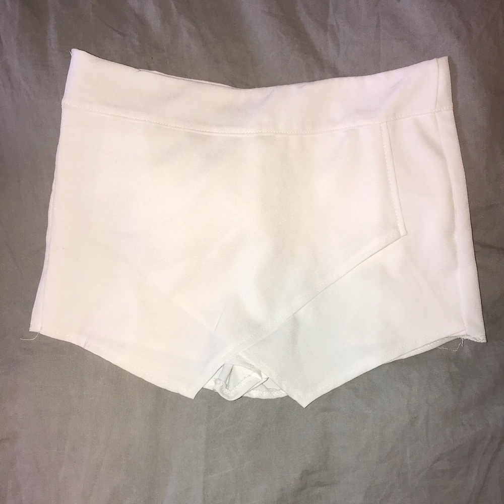 White Shorts/Skort!